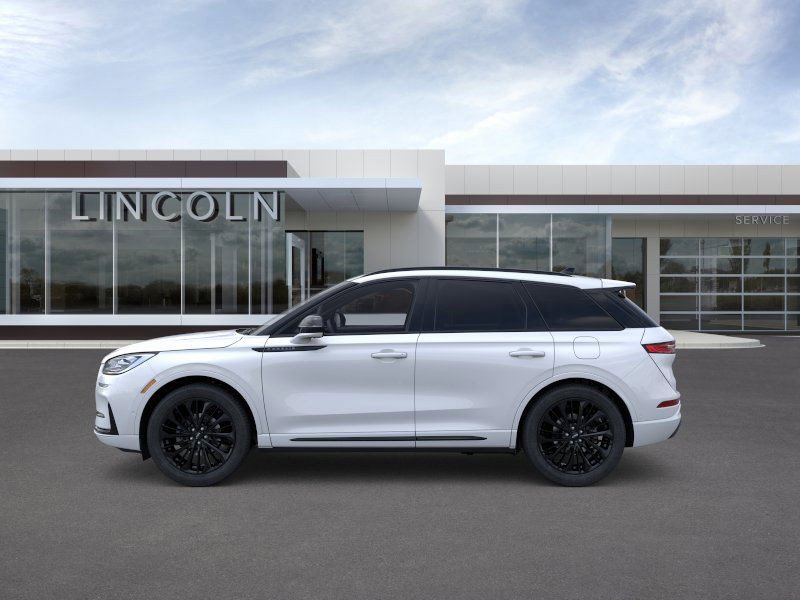 New 2026 Lincoln Corsair Reserve image 3