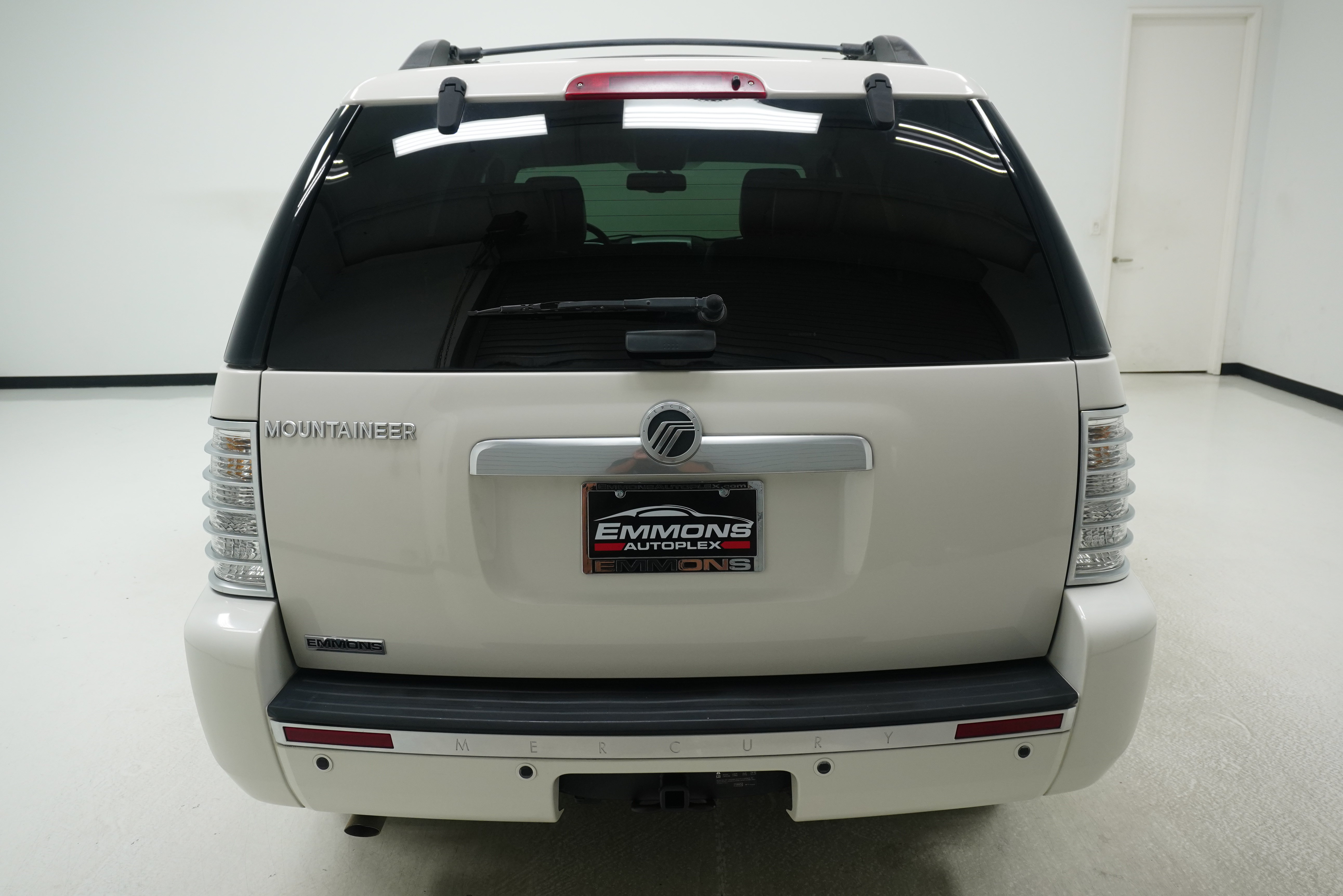 Used 2010 Mercury Mountaineer 2WD image 5