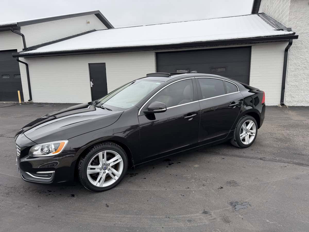 Used 2015 Volvo S60 T5 Premier image 2