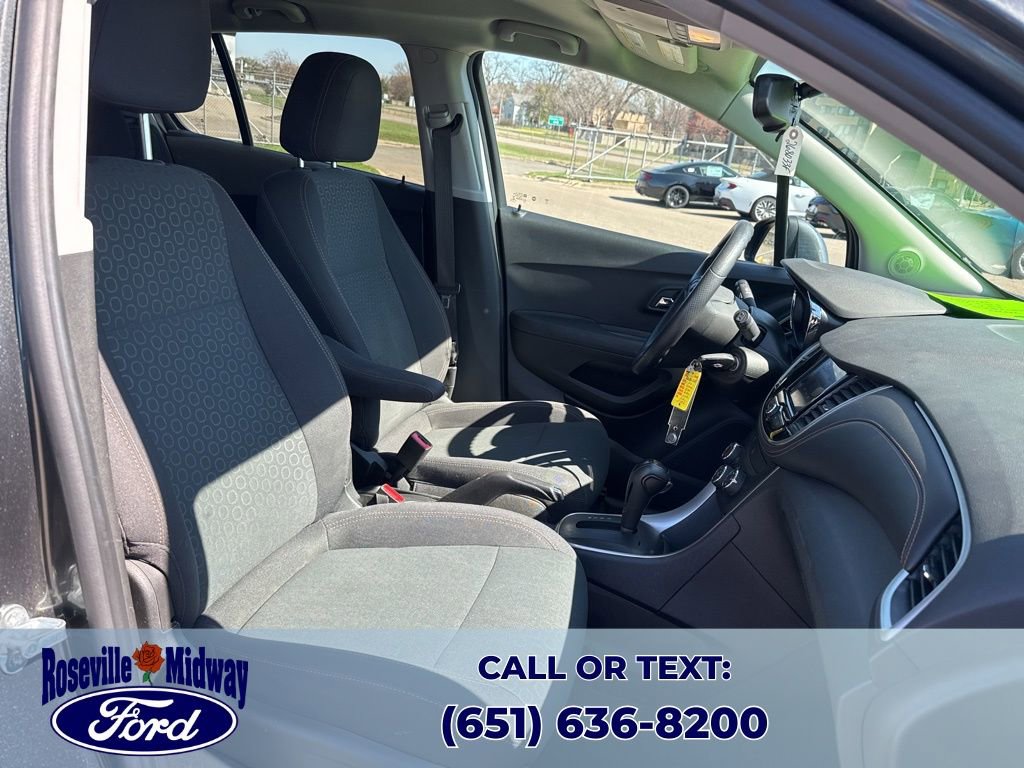 Used 2020 Chevrolet Trax LS w/ Tint and Cruise Package FWD image 32
