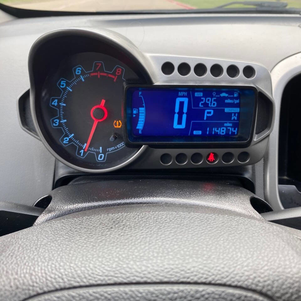 Used 2016 Chevrolet Sonic LT image 16