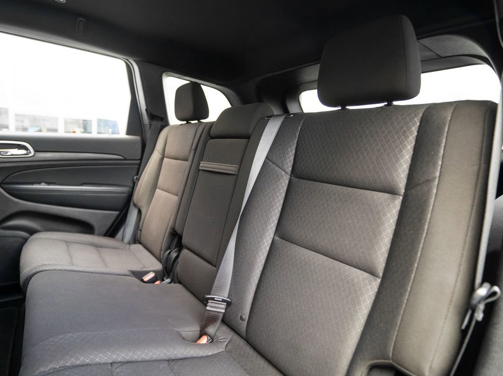 Used 2021 Jeep Grand Cherokee Laredo image 29