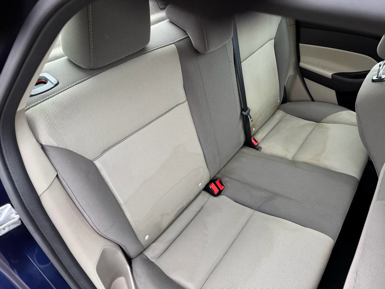 Used 2012 Ford Focus SE image 40