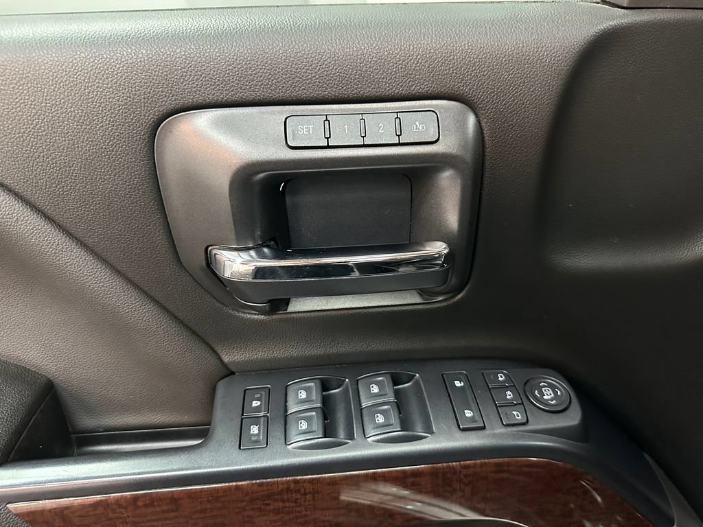 Used 2018 GMC Sierra 1500 SLT AWD/4WD image 18