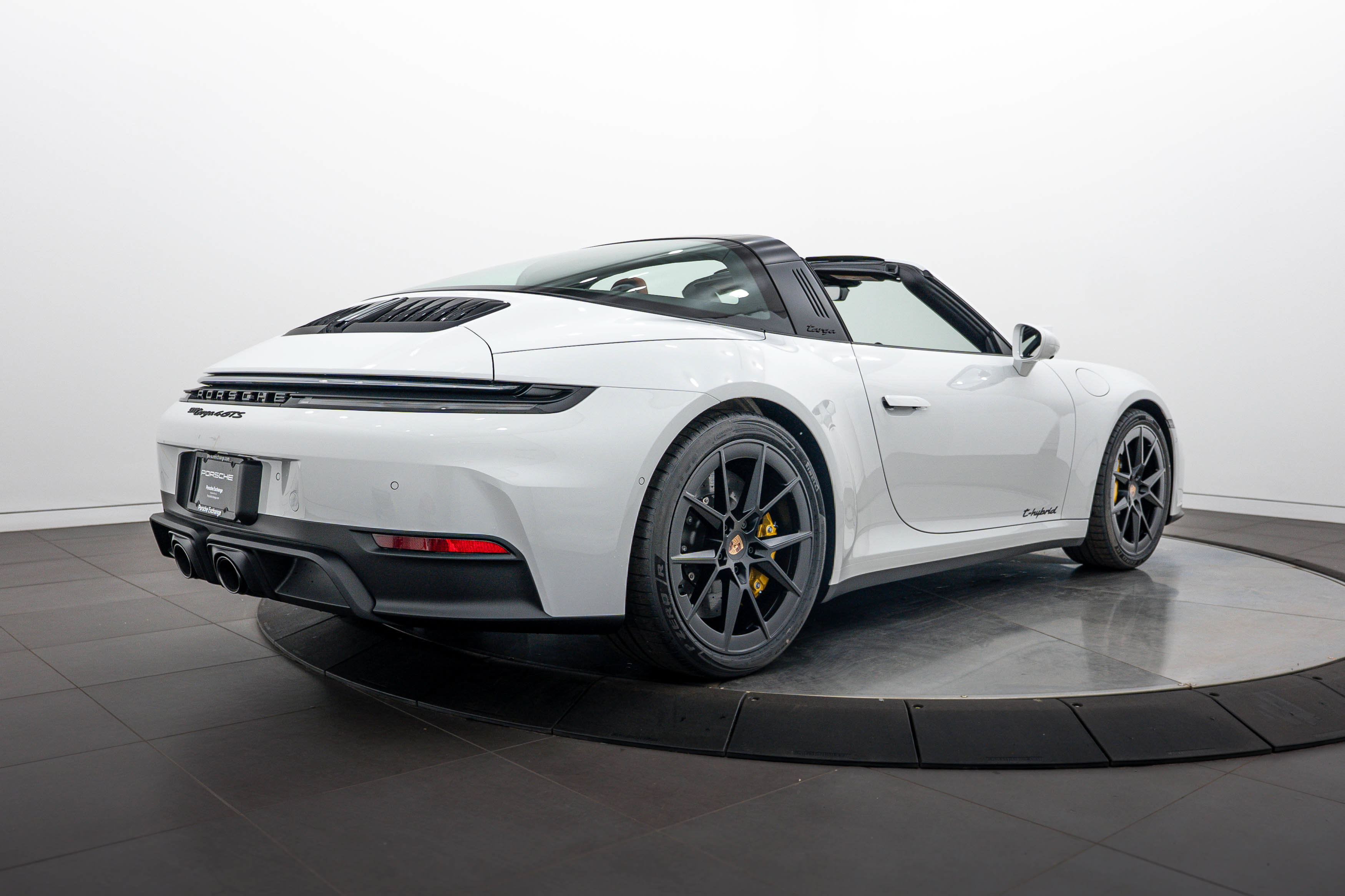 New 2026 Porsche 911 Targa 4 GTS AWD/4WD image 7