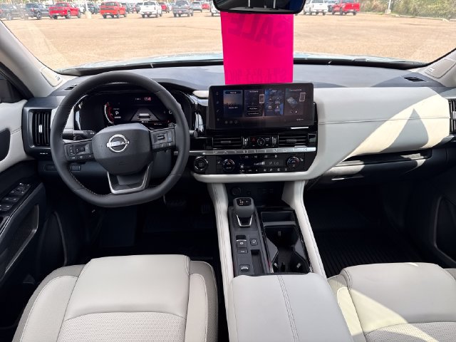 New 2026 Nissan Pathfinder SL w/ SL Premium Package FWD image 12