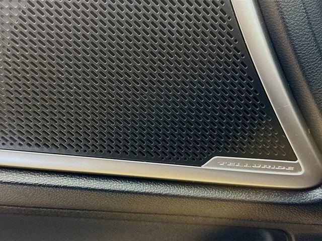 Used 2024 Kia Telluride LX image 9