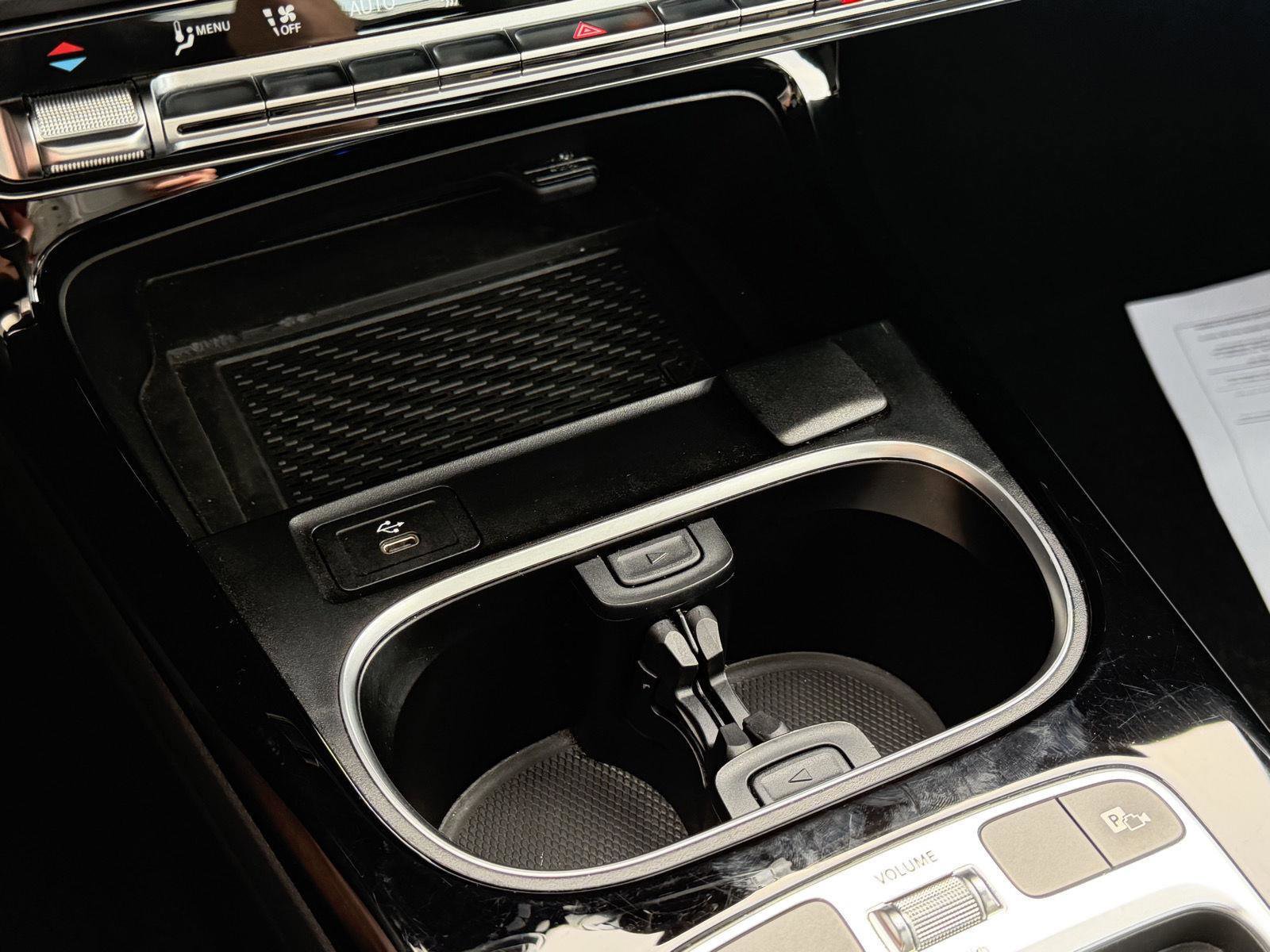 Used 2025 Mercedes-Benz CLA 250 4MATIC image 25