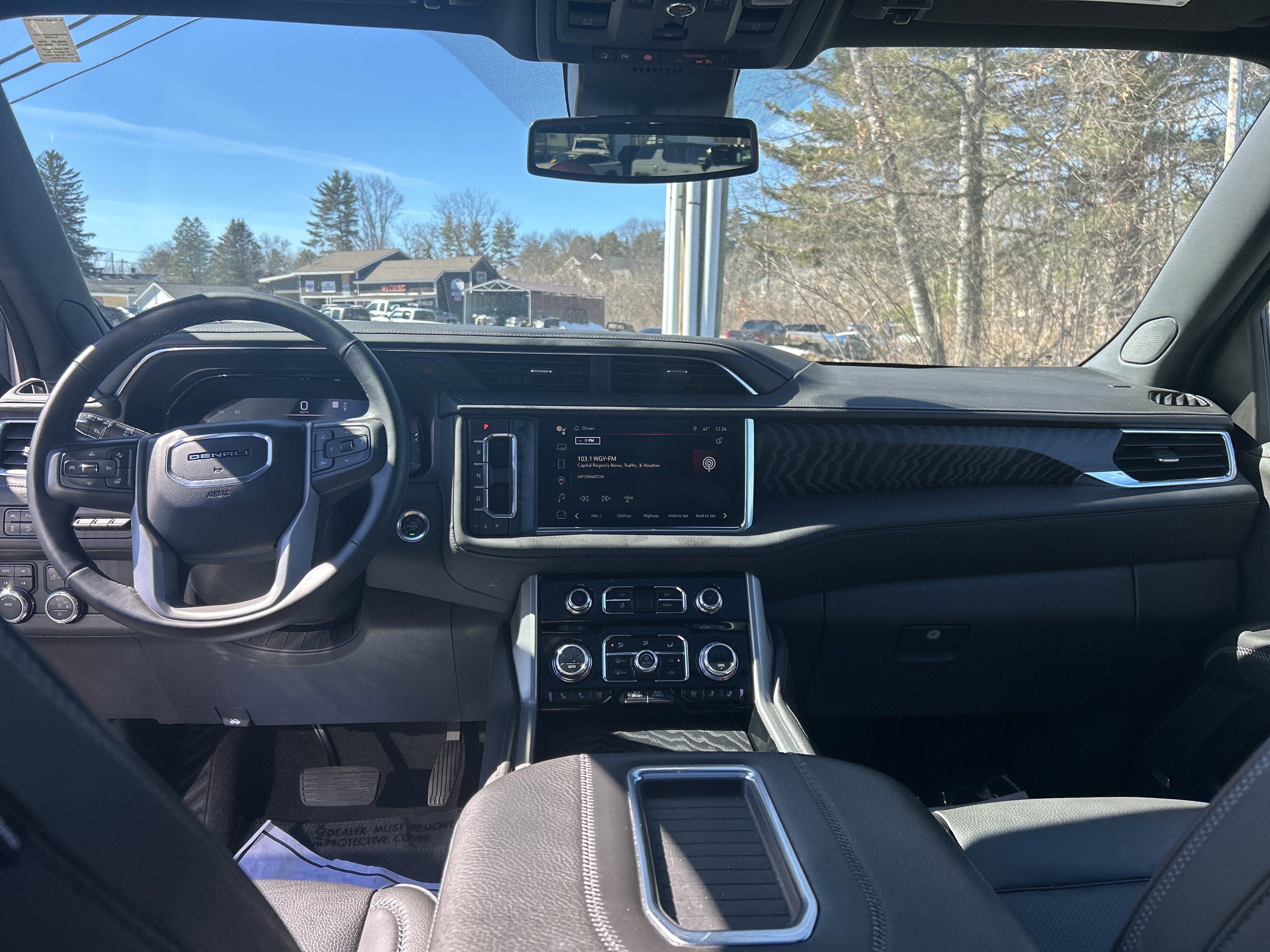 Used 2023 GMC Yukon Denali image 18