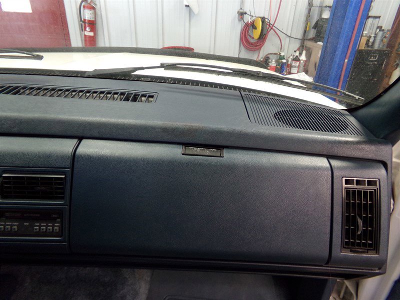 Used 1994 Chevrolet Suburban K1500 4WD image 60