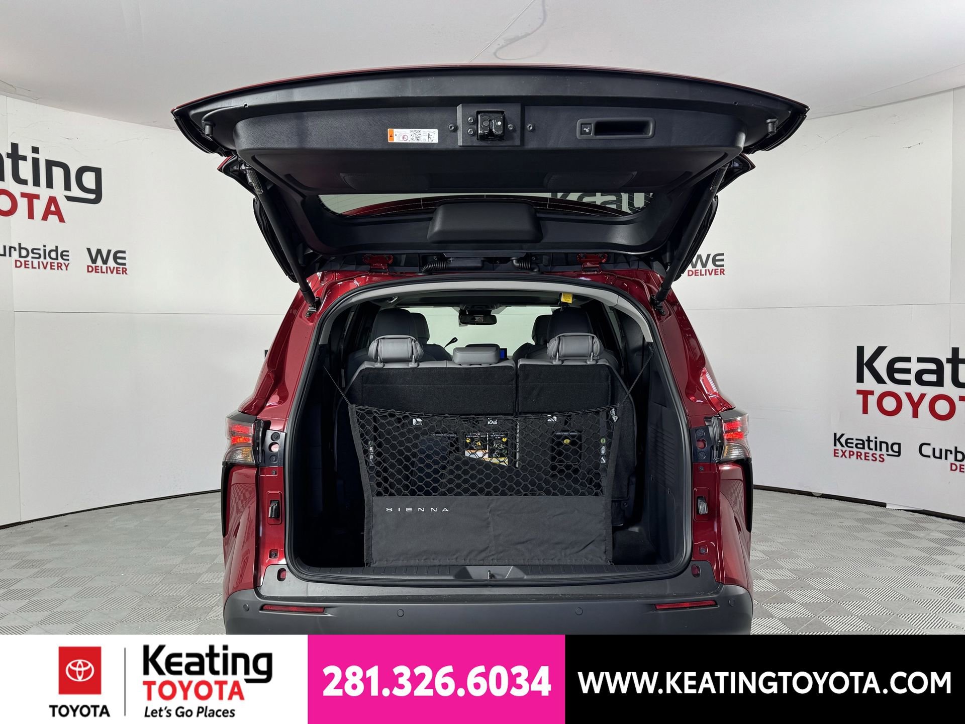 New 2026 Toyota Sienna XLE FWD image 11