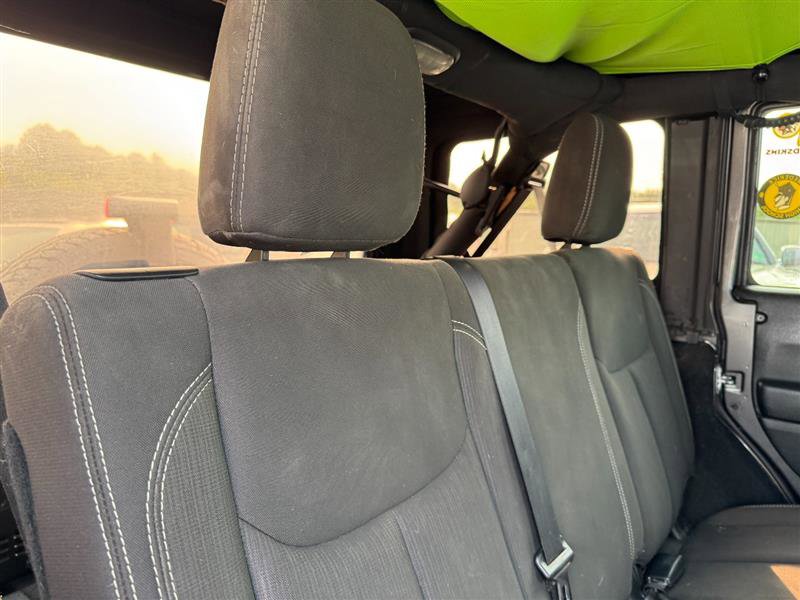 Used 2017 Jeep Wrangler Unlimited Sahara w/ Connectivity Group image 20