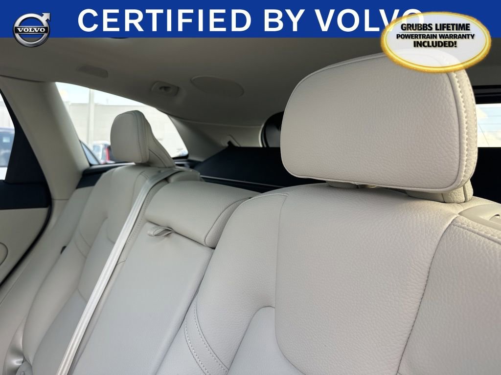 Used 2025 Volvo XC60 T8 Plus w/ Protection Package Premier image 10