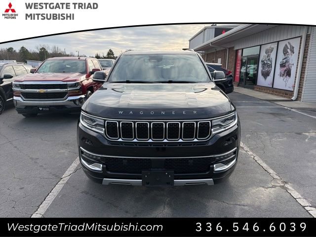 Used 2024 Jeep Wagoneer L Series II AWD/4WD image 2