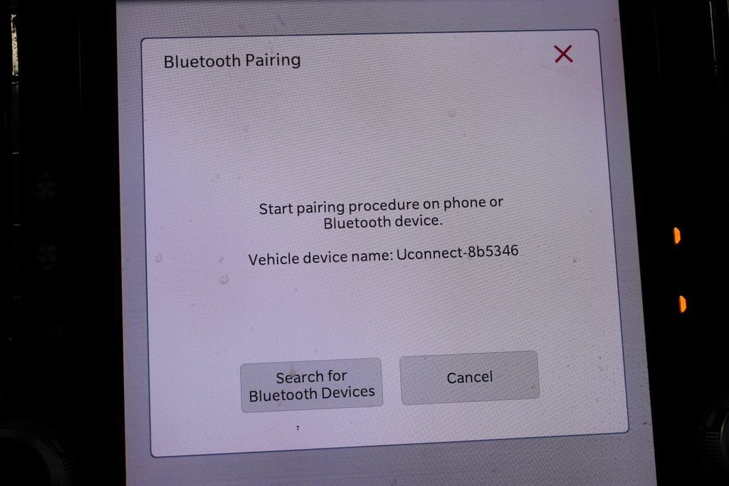 Used 2025 RAM 1500 Laramie AWD/4WD image 43