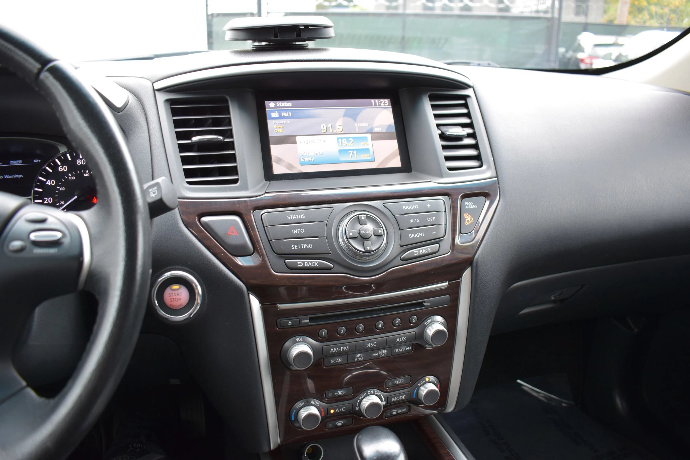 Used 2013 Nissan Pathfinder SL w/ Cargo Pkg AWD/4WD image 20