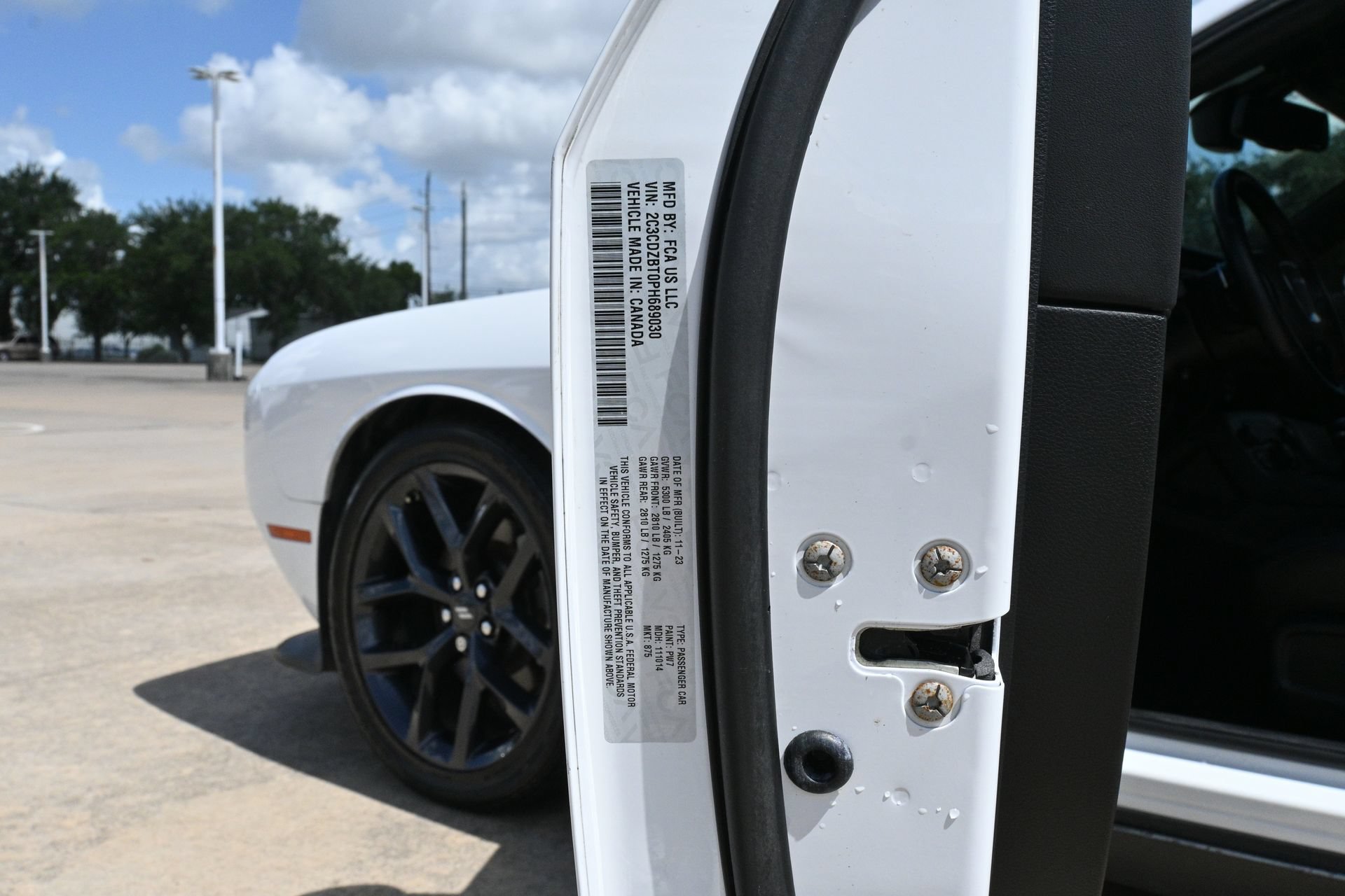 Used 2023 Dodge Challenger R/T w/ Plus Package RWD image 27