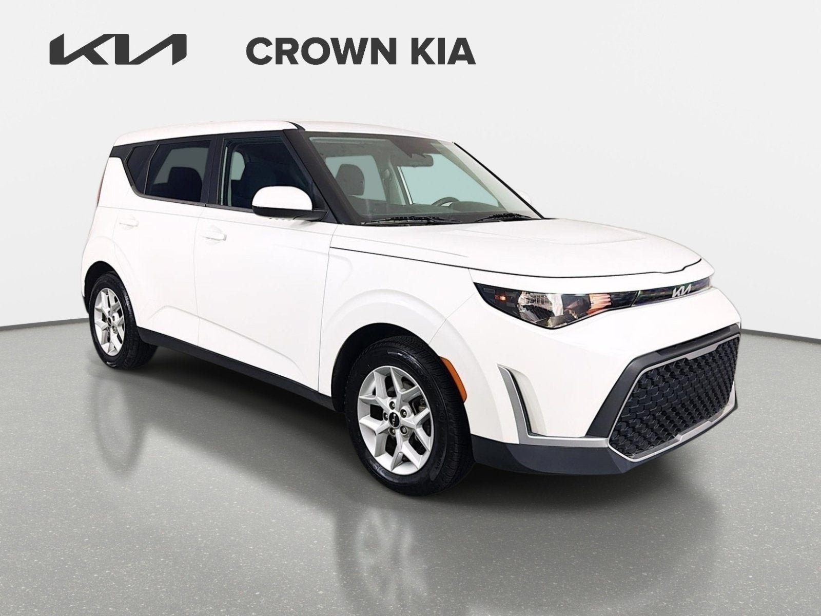 Certified 2023 Kia Soul LX w/ LX Technology Package FWD image 3