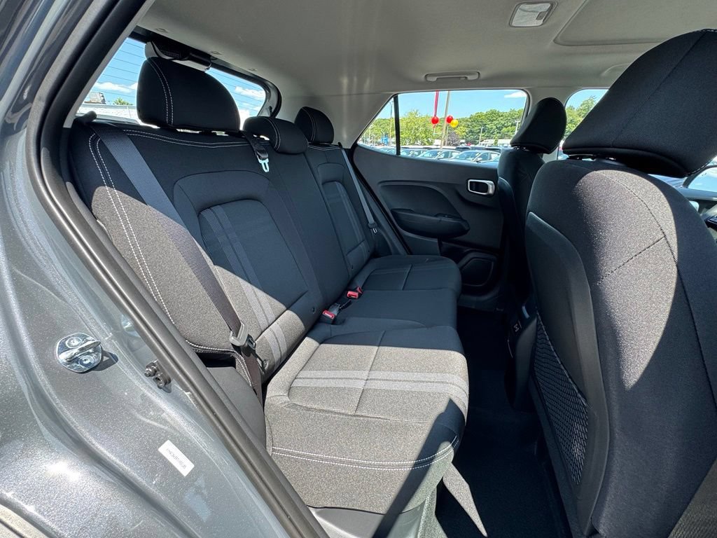 Used 2026 Hyundai Venue SEL FWD image 21
