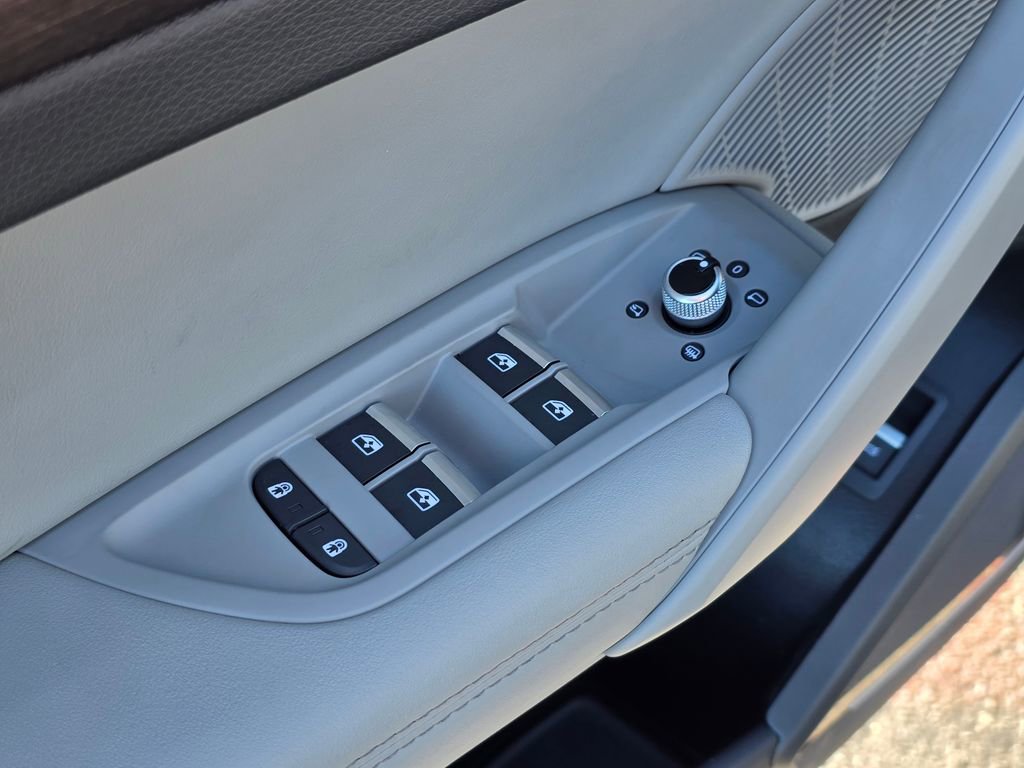 Used 2024 Audi Q5 2.0T Premium Plus image 27