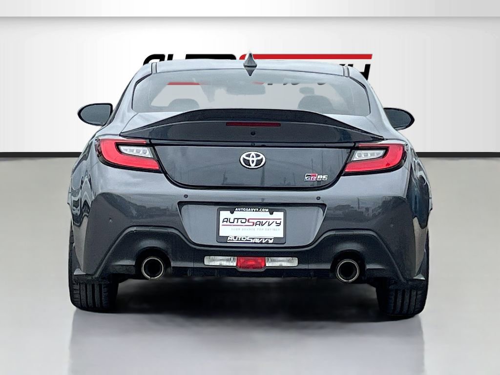 Used 2025 Toyota GR86 Premium RWD image 6