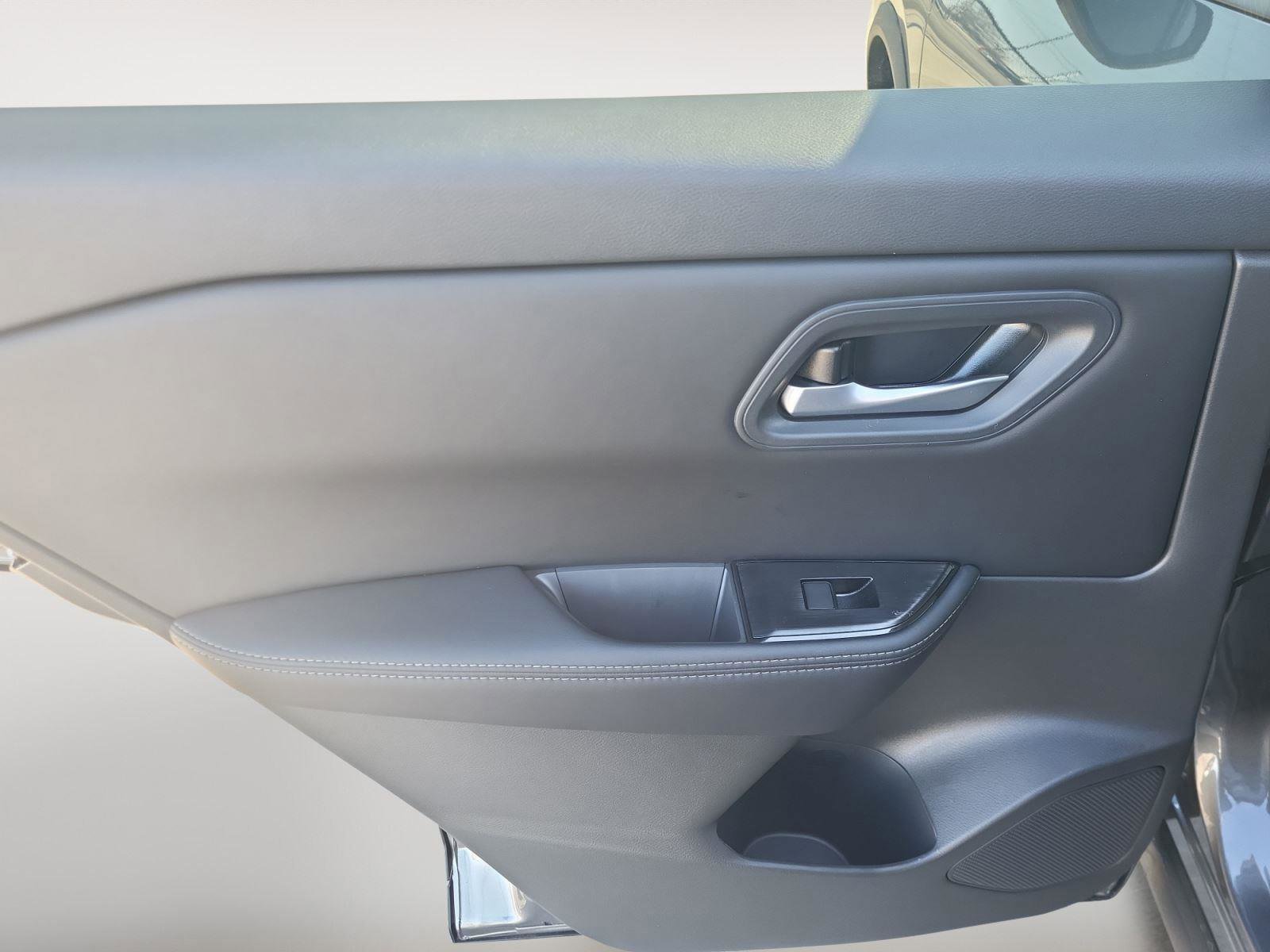 New 2026 Nissan Rogue SV w/ Cold Weather Package image 18