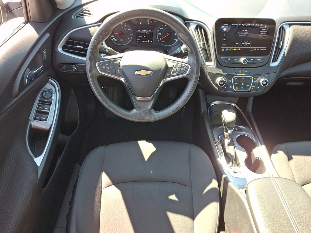 Used 2025 Chevrolet Malibu LT FWD image 21