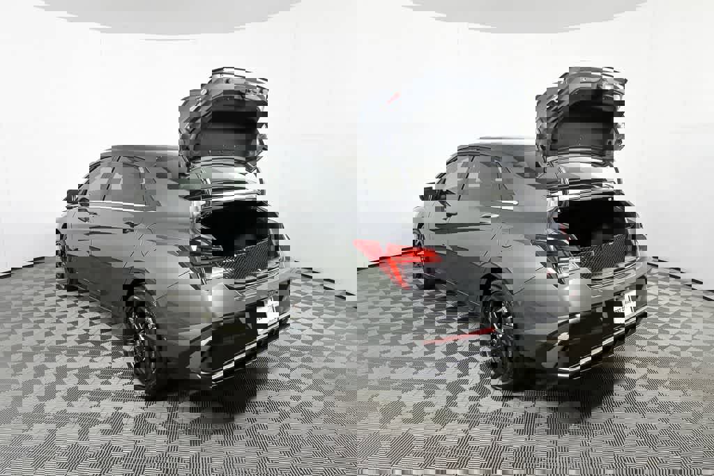 New 2026 Hyundai Elantra SEL Sport Premium image 9