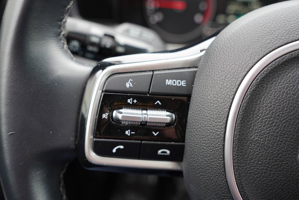 Certified 2022 Kia Sorento SX image 35