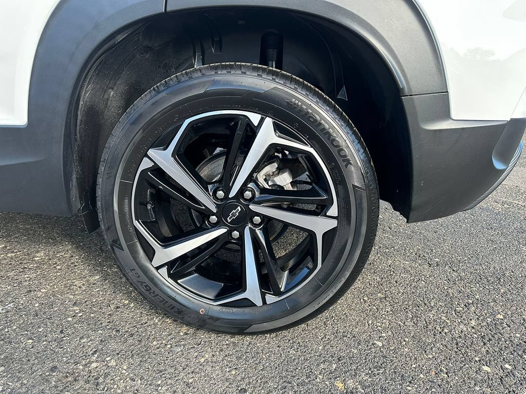 Used 2023 Chevrolet TrailBlazer RS w/ Convenience Package FWD image 34