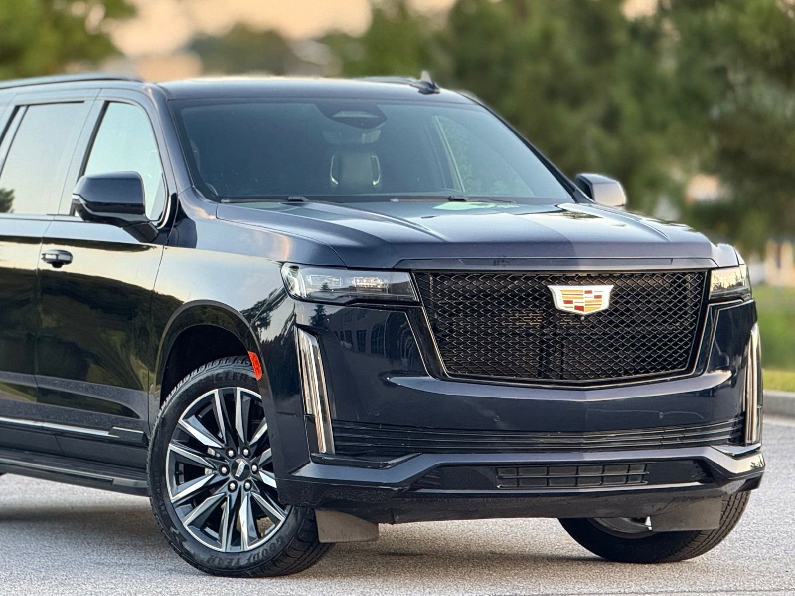 Used 2023 Cadillac Escalade ESV Sport image 52