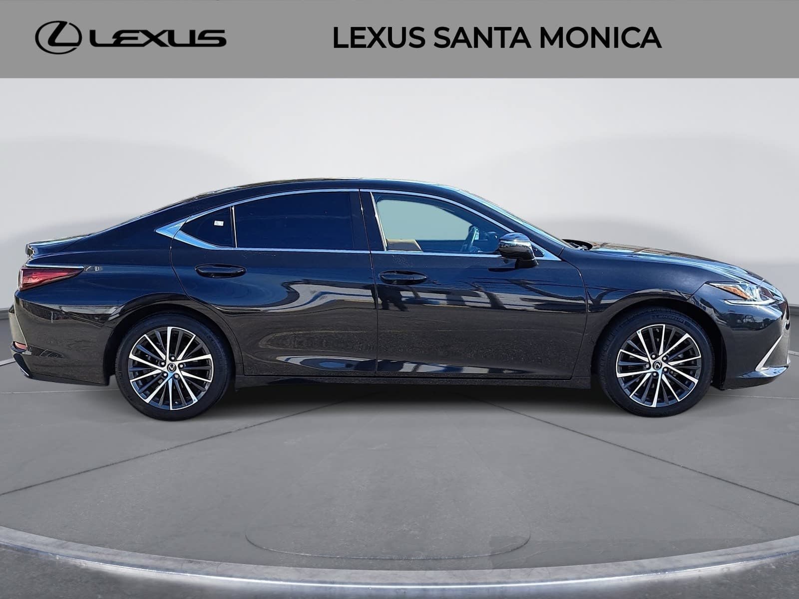 Used 2024 Lexus ES 350 w/ Premium Package FWD image 4