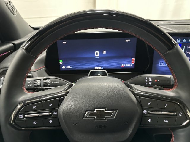 Used 2025 Chevrolet Traverse RS FWD image 10