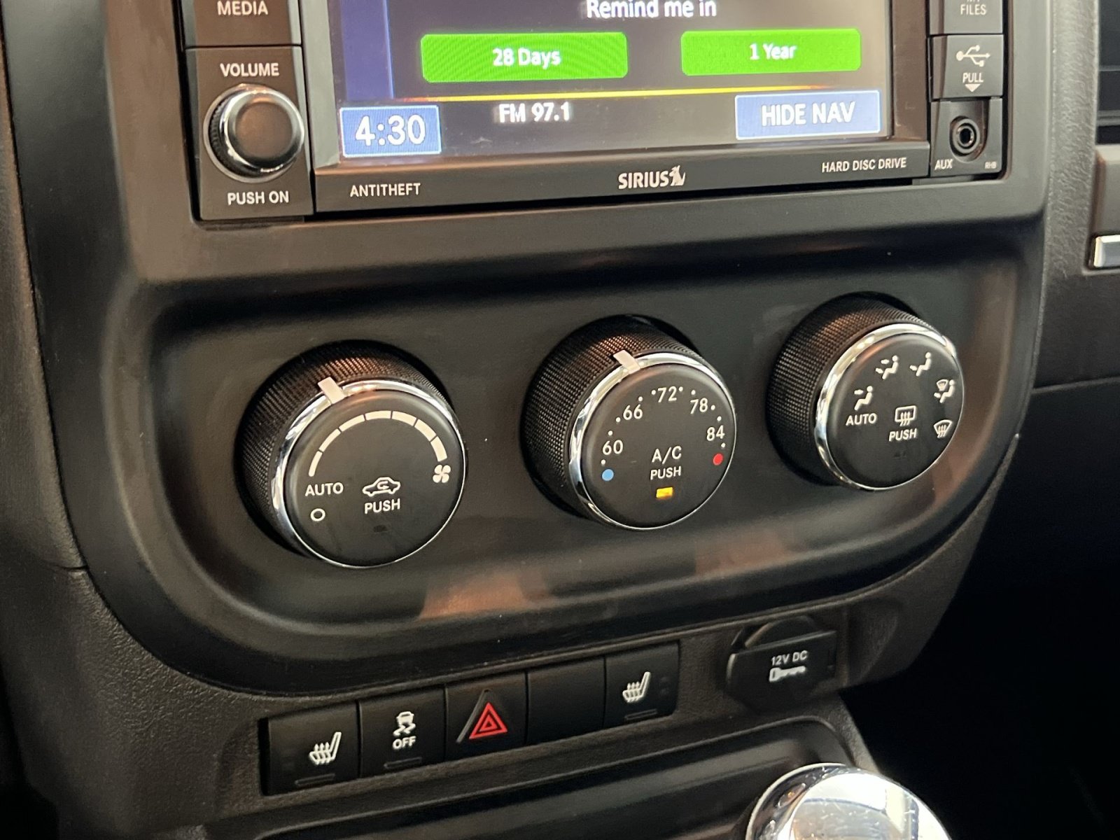 Used 2013 Jeep Compass Limited w/ Sun/Sound Group AWD/4WD image 20