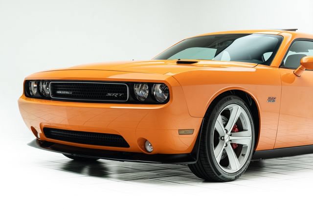Used 2012 Dodge Challenger SRT8 RWD image 10