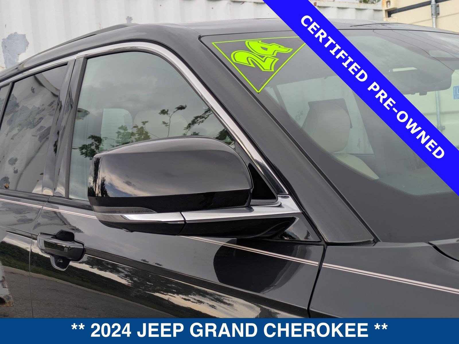 Used 2024 Jeep Grand Cherokee Limited w/ Luxury Tech Group II RWD image 11