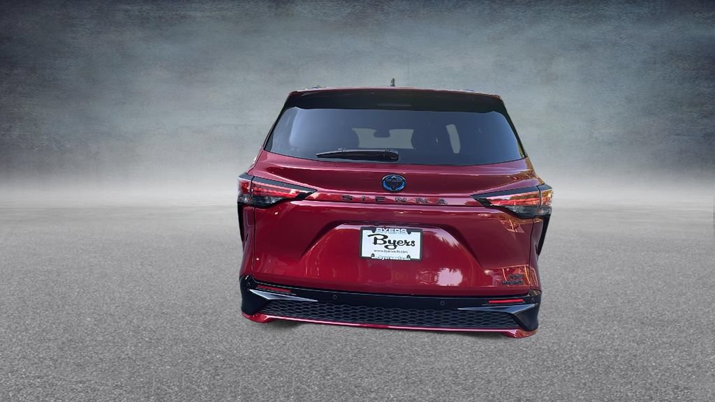 Used 2024 Toyota Sienna XSE w/ XSE Premium Package FWD image 29