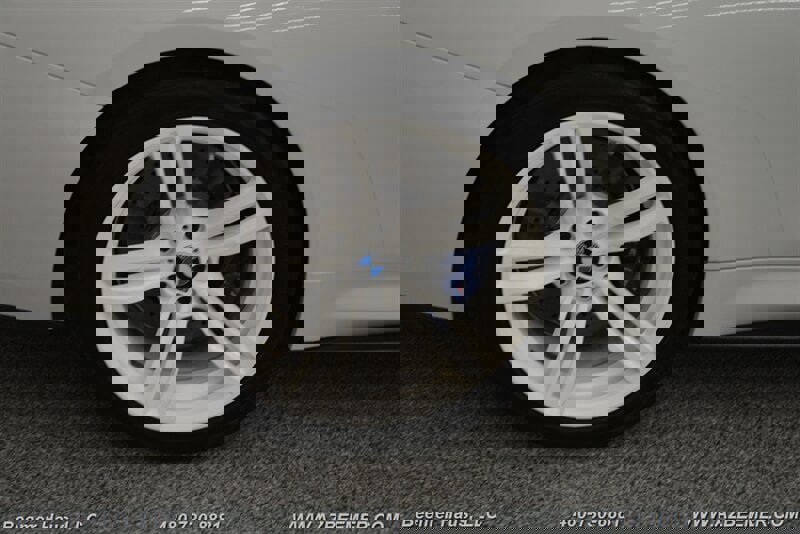 Used 2018 BMW M4 Convertible image 35