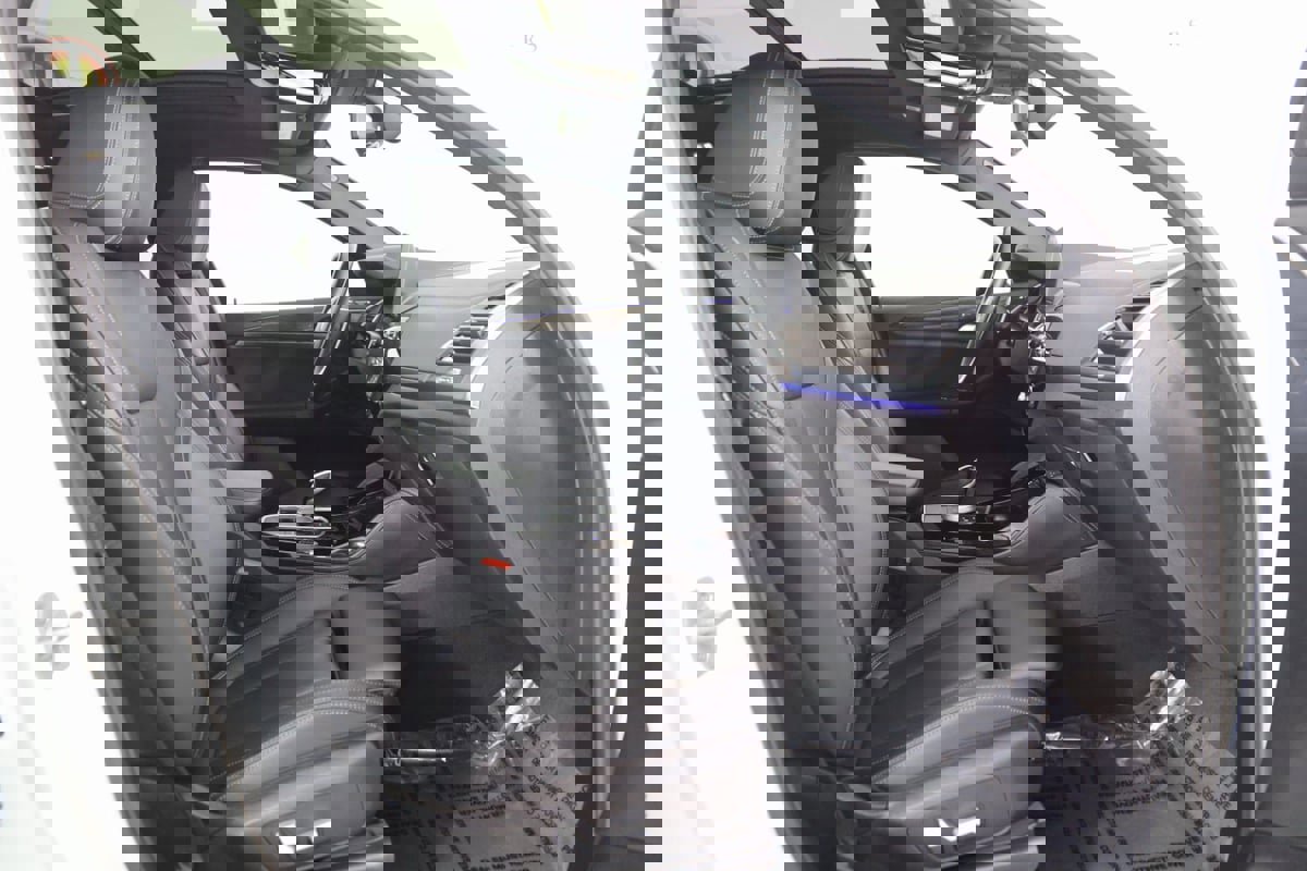 Used 2022 BMW X4 xDrive30i w/ Convenience Package image 13