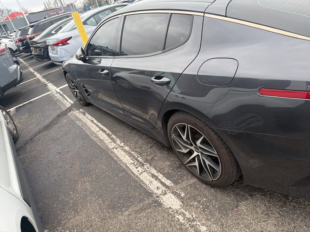 Used 2022 Kia Stinger GT-Line RWD image 6