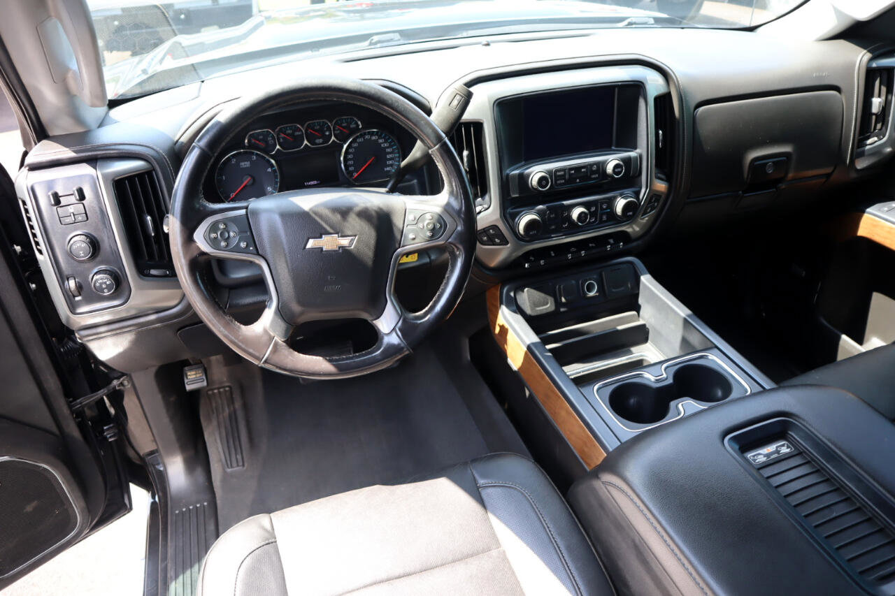 Used 2019 Chevrolet Silverado 3500 LTZ w/ Duramax Plus Package image 9