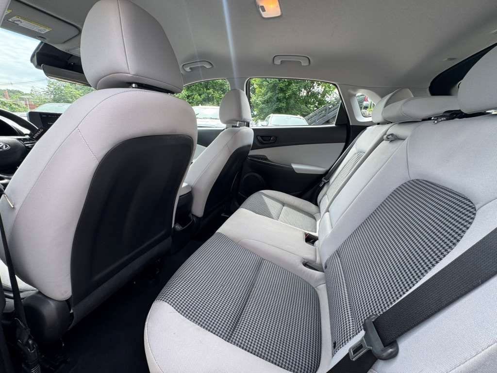Certified 2023 Hyundai Kona SE w/ Cargo Package AWD/4WD image 20