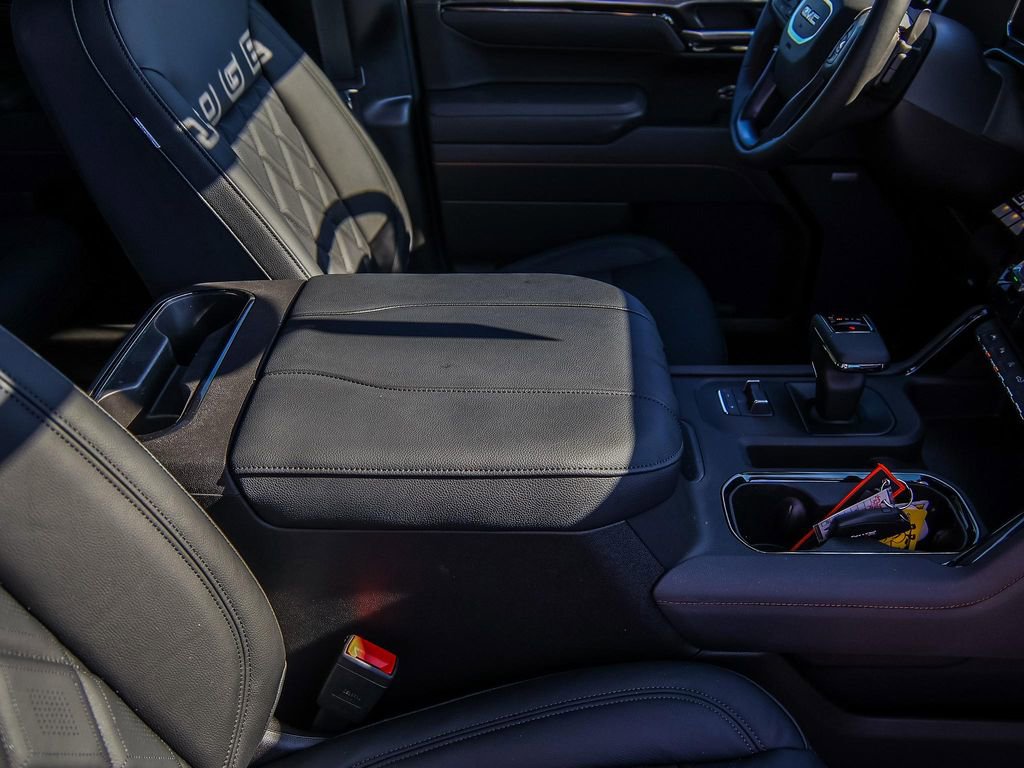 New 2025 GMC Sierra 1500 AT4 w/ AT4 Premium Package AWD/4WD image 26