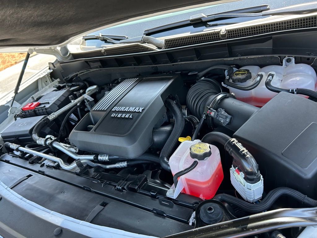 Used 2025 GMC Yukon XL AT4 Ultimate w/ LPO, AT4 Appearance Package AWD/4WD image 67