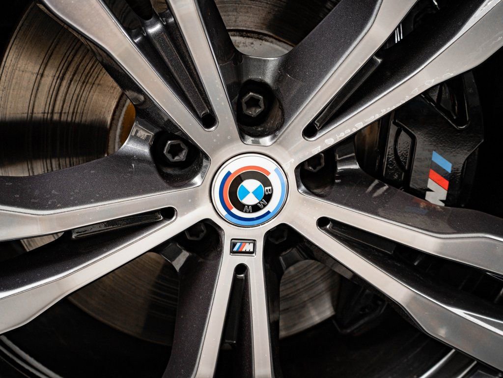 Used 2023 BMW X7 M60i w/ Executive Package AWD/4WD image 8