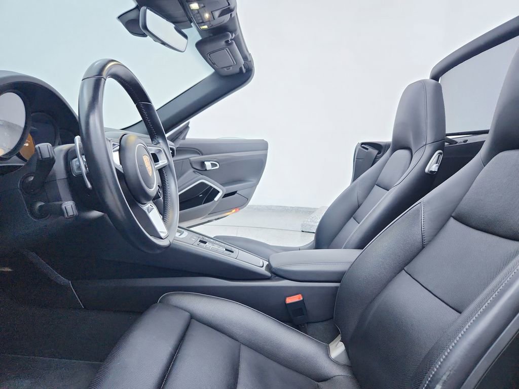 Used 2017 Porsche 911 Carrera 4S image 15