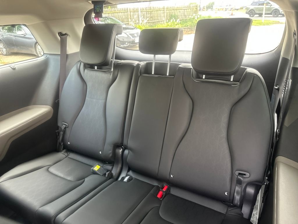 New 2026 Kia Carnival EX image 15