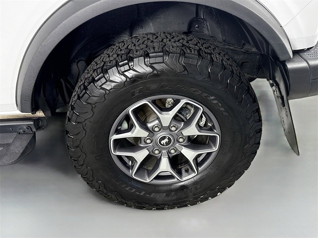 Used 2023 Ford Bronco Badlands image 31