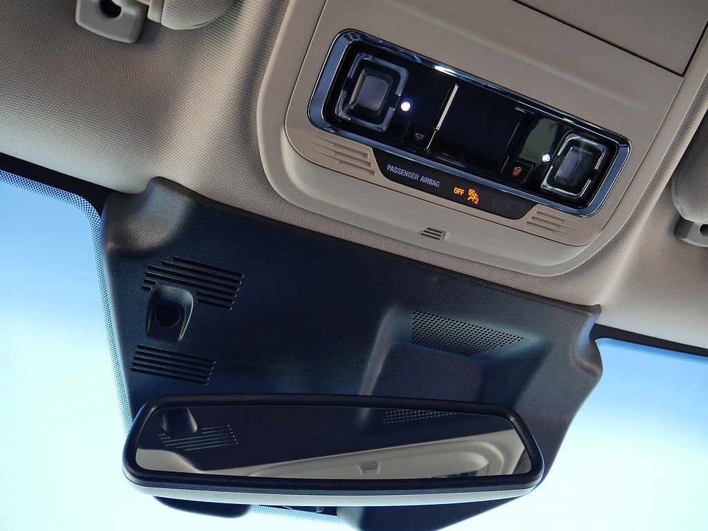 Used 2023 Lincoln Corsair AWD w/ Rear Removable Package Tray image 48