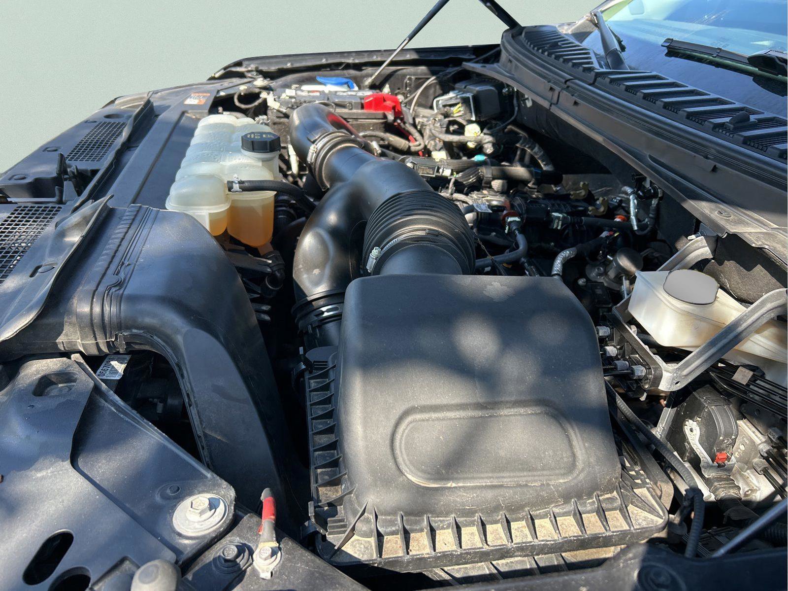 Used 2024 Ford Expedition Limited image 35